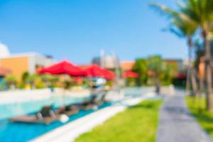 flou abstrait piscine défocalisé dans un hôtel de luxe photo