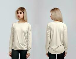 femme portant une beige T-shirt avec longue manches. de face et retour voir. ai généré photo