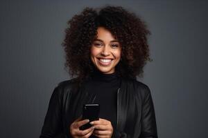 noir femme avec téléphone sur studio Contexte . ai généré photo