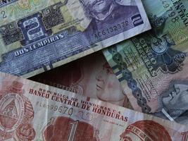 économie et finance avec de l'argent hondurien photo