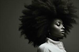 noir et blanc portrait de un africain américain femme avec afro cheveux. ai généré photo