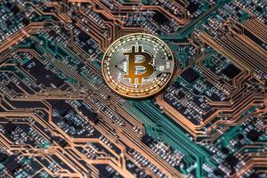 fermer de une bitcoin avec une unique toile de fond génératif ai photo