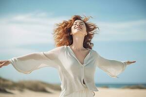 femme avec tendu bras profiter le vent et respiration Frais air sur le plage , génératif ai. photo