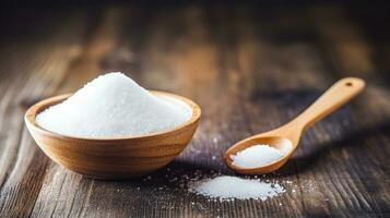 blanc sucre dans en bois cuillère et bol sur en bois table génératif ai photo