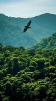 dense, vert émeraude jungle scène avec une vibrant perroquet en volant au milieu de le feuillage ai génératif photo