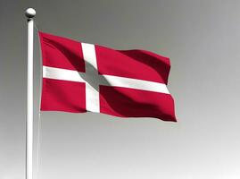 Danemark nationale drapeau agitant sur gris Contexte photo