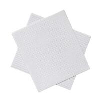 Haut vue de deux plié pièces de blanc tissu papier ou serviette de table dans empiler isolé sur blanc Contexte avec coupure chemin photo