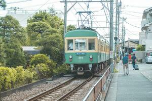 enoshima tram ou électrique chemin de fer train à fujisawa et Kamakura, Kanagawa, Japon photo