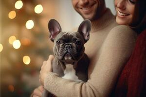 portrait de homme et femme étreindre mignonne français bouledogue. animal de compagnie concept photo