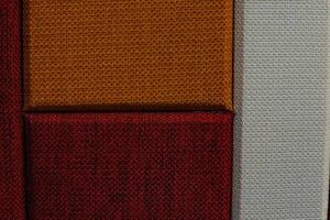 Contexte avec rouge et blanc Orange une mur tissu utilisé comme une Contexte dans divers événements cette vendre des produits. photo