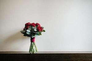 bouquet de mariage élégant de fleurs naturelles fraîches photo