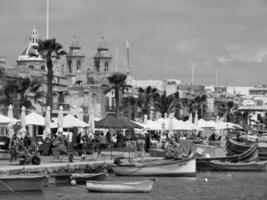 Malte île dans le méditerranéen mer photo