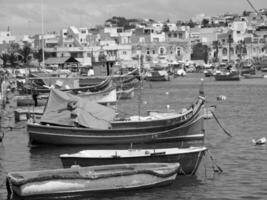 Malte île dans le méditerranéen mer photo