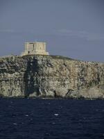 Malte île dans le méditerranéen mer photo