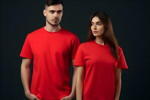 génératif ai. Vide rouge T-shirt maquette sur Masculin et femelle modèle vitrine votre dessins dans style photo