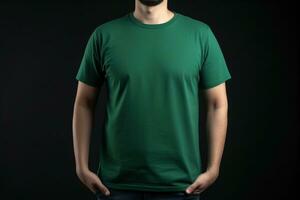 génératif ai. vert T-shirt maquette sur Masculin modèle photo