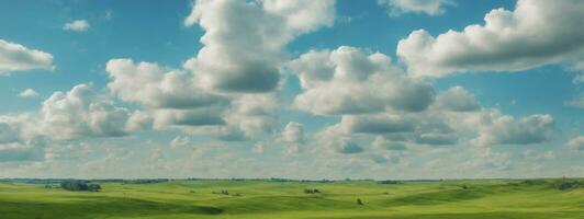 Russie été paysage - vert dossiers, le bleu ciel et blanc des nuages. ai généré photo