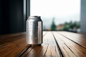 un soda peut, avec couvert de rosée l'eau gouttelettes, est assis gracieusement sur une en bois table ai généré photo