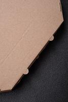 vide papier carton rectangulaire marron boîte pour livraison de délicieux Pizza photo