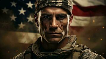 une homme américain soldat militaire Marin des stands contre le Contexte de le américain drapeau comme une symbole de indépendance. visage fermer photo