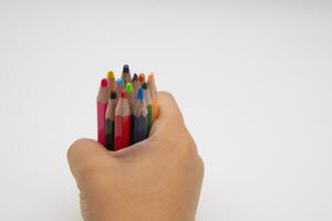 pack de 12 mini coloré bouquet bois des crayons isolé sur une blanc Contexte avec copie espace photo