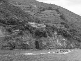 cinque terre en italie photo