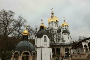 ternopil, Ukraine - avril 2, 2023 zarvanytsia spirituel centre - un de le le plus grand podolien sanctuaires de le grec catholique église photo