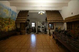 Rivne, Ukraine - septembre 16, 2023 le musée de Ukraine histoire sur territoire de Château ostrozky dans dubno photo