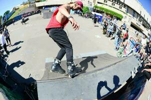 kharkiv, ukraine - 27 mai 2018 patinage à roulettes lors du festival annuel des cultures de rue photo