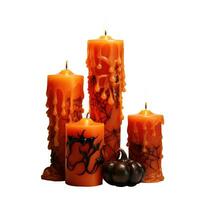Halloween bougies sur blanc Contexte. isolé de mauvais augure bougies photo