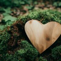 funéraire cœur la sympathie ou en bois funéraire cœur près une arbre. Naturel enterrement la tombe dans le forêt. cœur sur herbe ou mousse. arbre enterrement, cimetière et tout saints journée concepts génératif ai photo