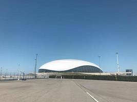 dôme de glace bolshoy dans le parc olympique de sotchi, russie, 2019 photo