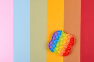 jouet pour enfants aux couleurs vives en silicone conçu pour soulager le stress