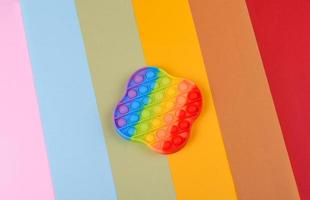 jouet pour enfants aux couleurs vives en silicone conçu pour soulager le stress