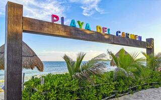 playa del Carmen quintana roo Mexique 2023 coloré playa del Carmen caractères signe symbole sur plage Mexique. photo