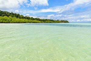 ko ra Wi île et mer dans Thaïlande photo