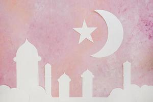 silhouette mosquée tours croissant rose. beau concept de photo de haute qualité