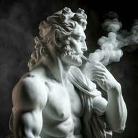 élégant blanc marbre statue fumeur une cigarette photo