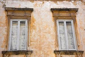 Italie, Lecce, ville à l'architecture baroque et églises et vestiges archéologiques. photo