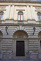 Italie, Lecce, ville à l'architecture baroque et églises et vestiges archéologiques. photo