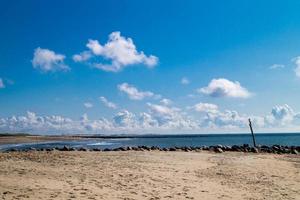 à la plage de blavand ho danemark photo