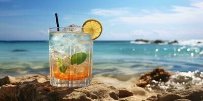 cocktail sur le plage. Orange cocktail avec glace. génératif ai photo