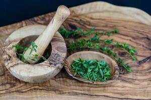 sarriette satureja hortensis délicieuses herbes de cuisine photo