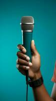 une Masculin main en toute confiance détient une microphone contre une vibrant bleu Contexte. verticale mobile fond d'écran ai généré photo