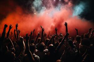 foule applaudissement à une la musique festival, mains élevé en haut dans le air. ai généré. photo