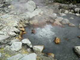 furnas fumerolles sur sao miguel île dans le Açores archipel photo