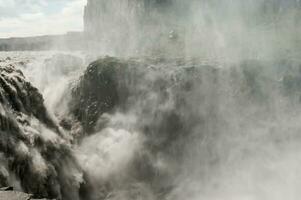 le imposant cascade de dettifoss, Islande photo