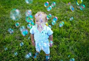 le content enfant rigolé photo