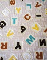 alphabets sur le concept d'éducation de tapis photo