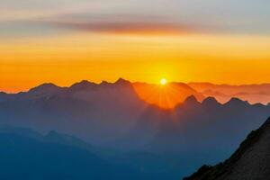 Montagne silhouettes à lever du soleil. ai génératif pro photo